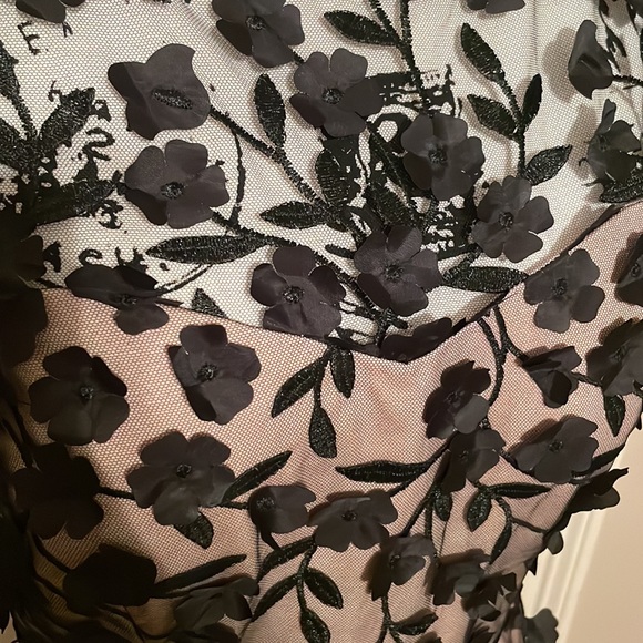 XSCAPE Floral-Lace 3D midi dress - Picture 3 of 5